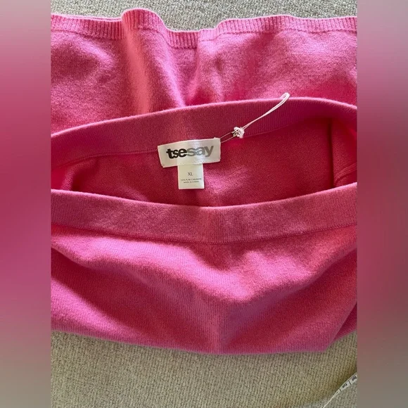 Thesaurus Women tank top, pink color. Cashmere. - Picture 4 of 10